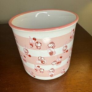 BRAND NEW! Hello Kitty mug